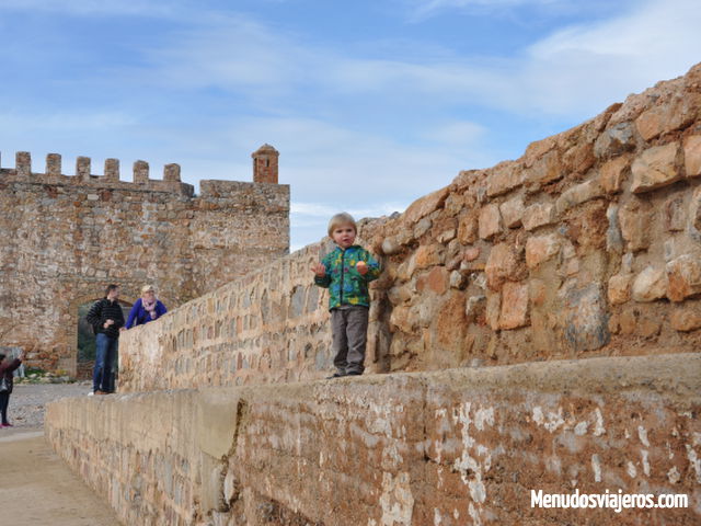 Los muros del Castillo de Sagunto